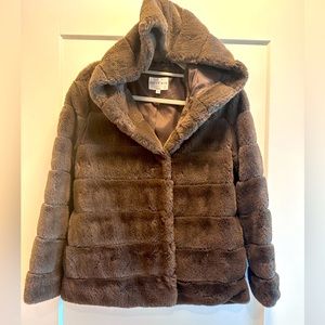 Faux Fur Coat with hood size XS